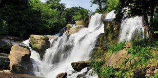 น้ำตกแม่กลาง