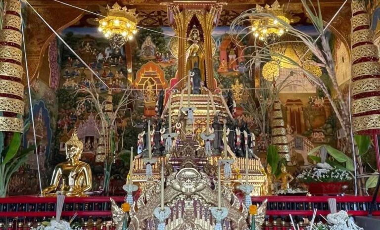 งานประเพณีใส่ขันดอกบูชาเสาอินทขีล (หลักเมืองเชียงใหม่) ประจำปี 2565 ตรงกับวันที่ 27 พฤษภาคม-วันที่ 2 มิถุนายน  2565 และวันที่ 3 มิถุนายน 2565 เป็นวันทำบุญออกอินทขีล