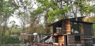 Friday Sketch & Kvetch – at No. 39 Cafe Friday Sketch & Kvetch - at No. 39 Cafe on Friday 2022 October 14 12am-3pm