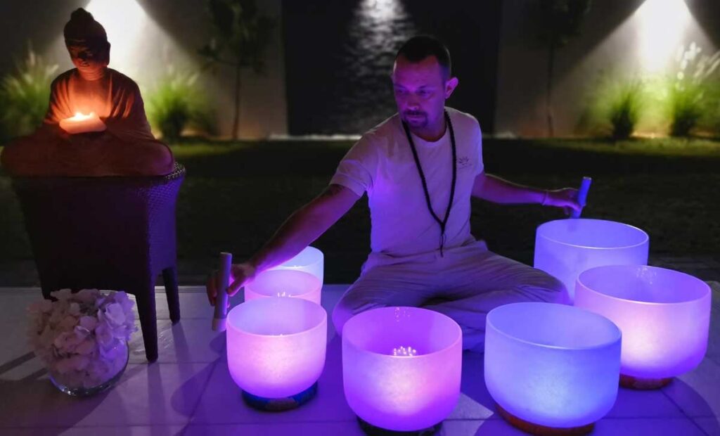 CMH - Crystal Singing Bowl Sound Bath - At-Chiangmai.com ข่าวสาร ...