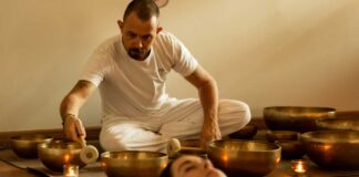 CMH – Tibetan Singing Bowls Sound Bath CMH - Tibetan Singing Bowls Sound Bath