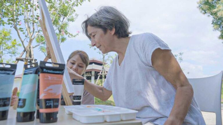 Caremaker Ville Open House: memory box, sharing pleasant memories