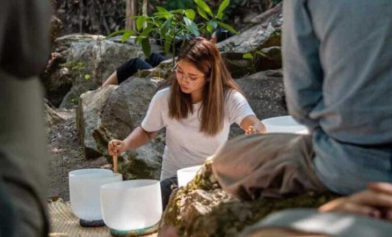 CMH – Crystal Singing Bowl Sound Bath